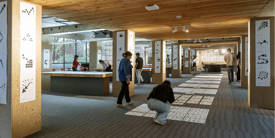 Studios for students to work on their projects, exhibit their work, and gather faculty inputs