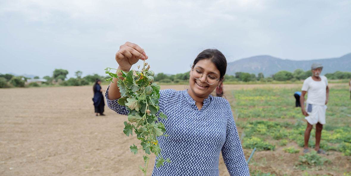 Students engage in community service, working alongside the local farming community to learn, contribute, and experience design as a tool for social impact.